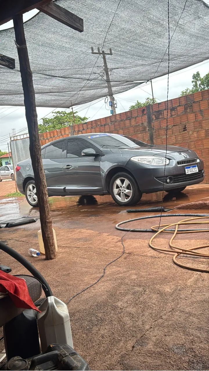 Renault Fluence Sed. Dynamique 2.0 16V Flex Aut. 2014 - Foto 3