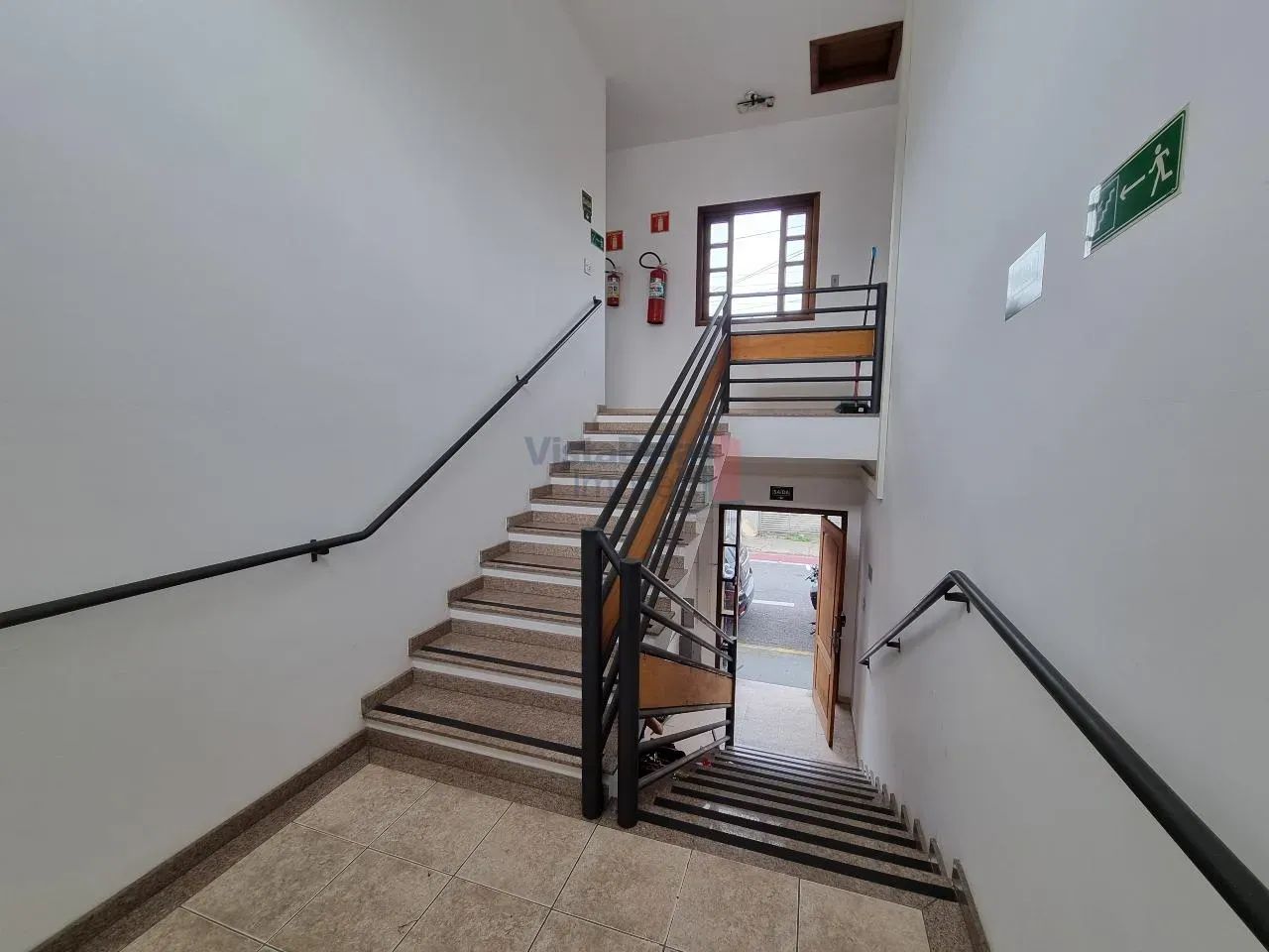 Sala Comercial para Aluguel | 61 m² no Centro, Pindamonhangaba  1 banheiro - Foto 3