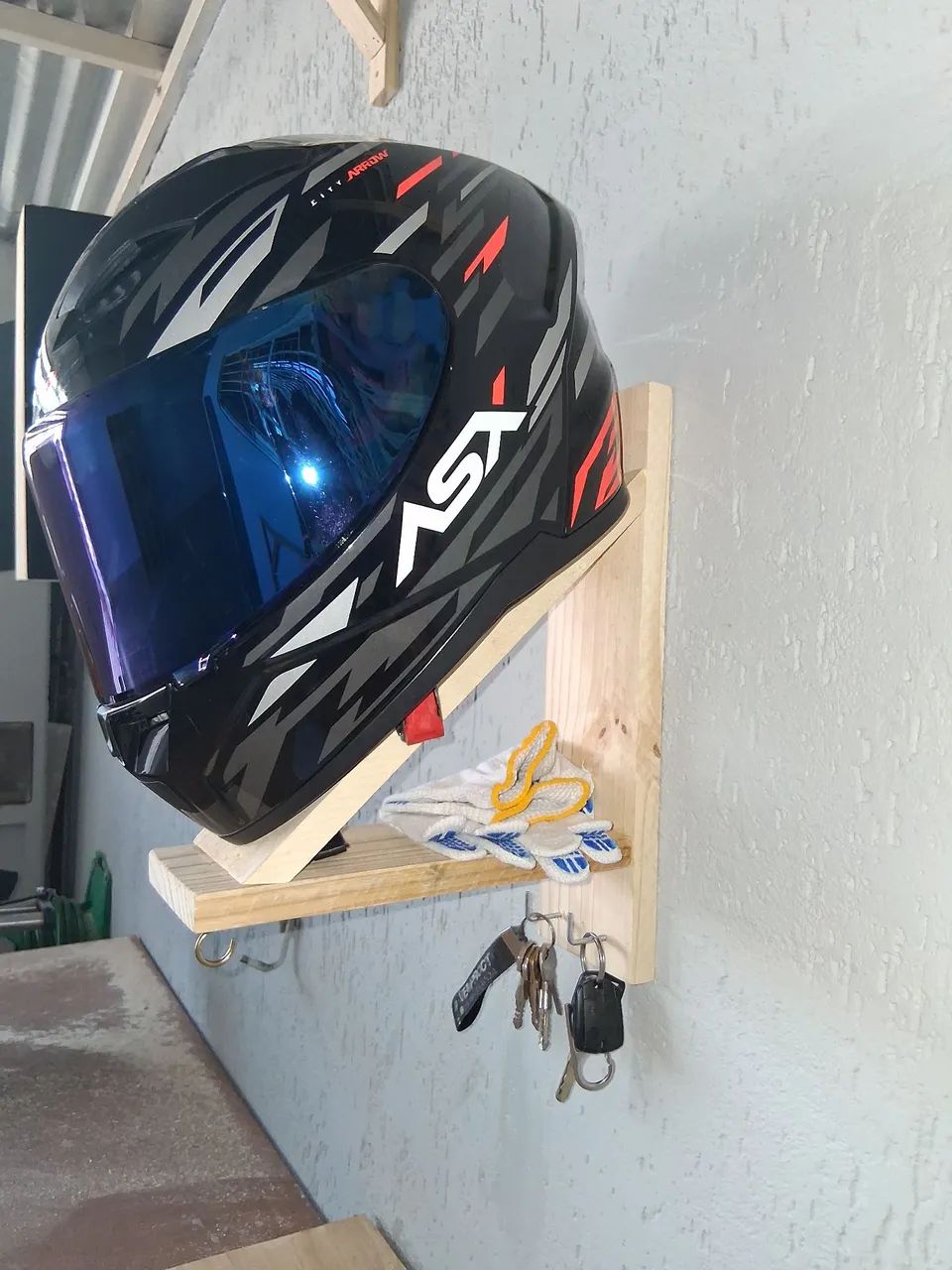 Suporte Capacete e Chaves - Foto 3