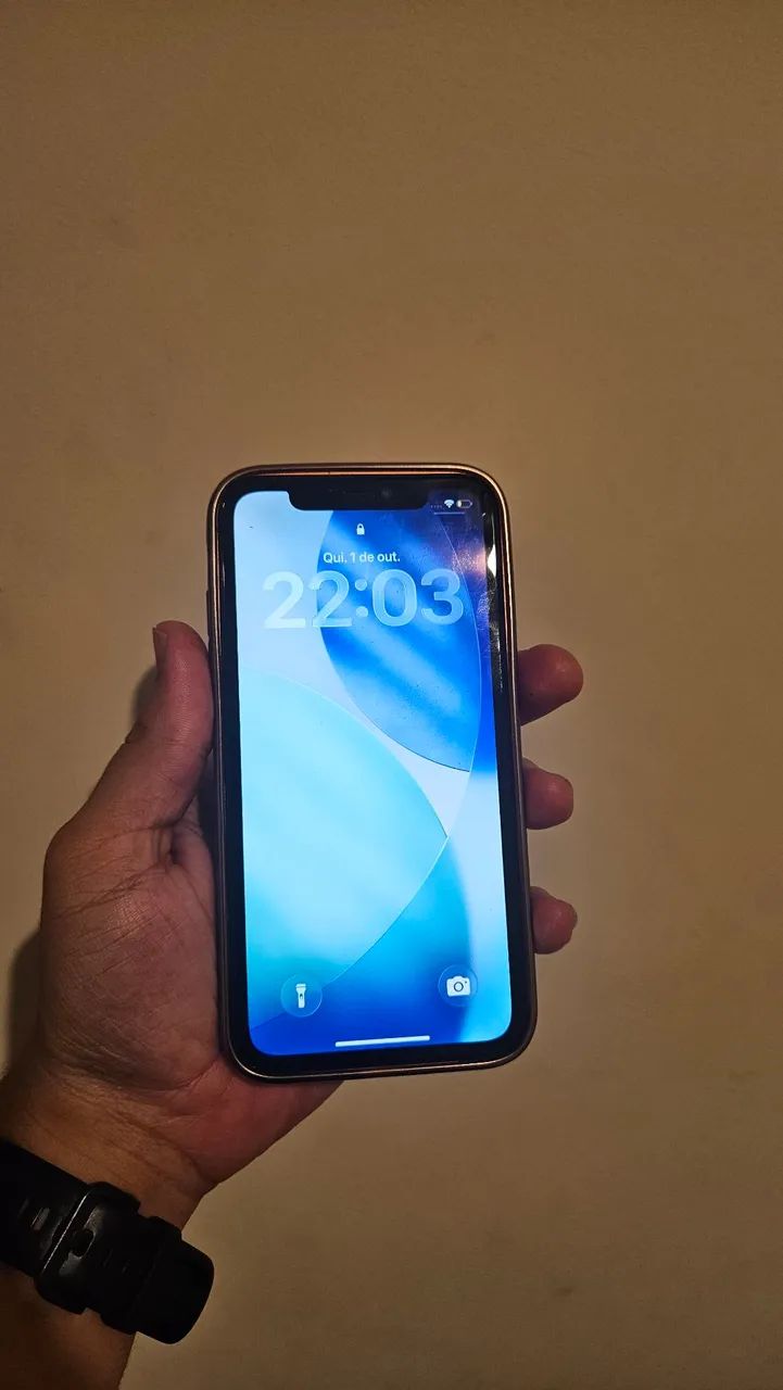 Iphone 11 com carcaça do iPhone 17 - Foto 2