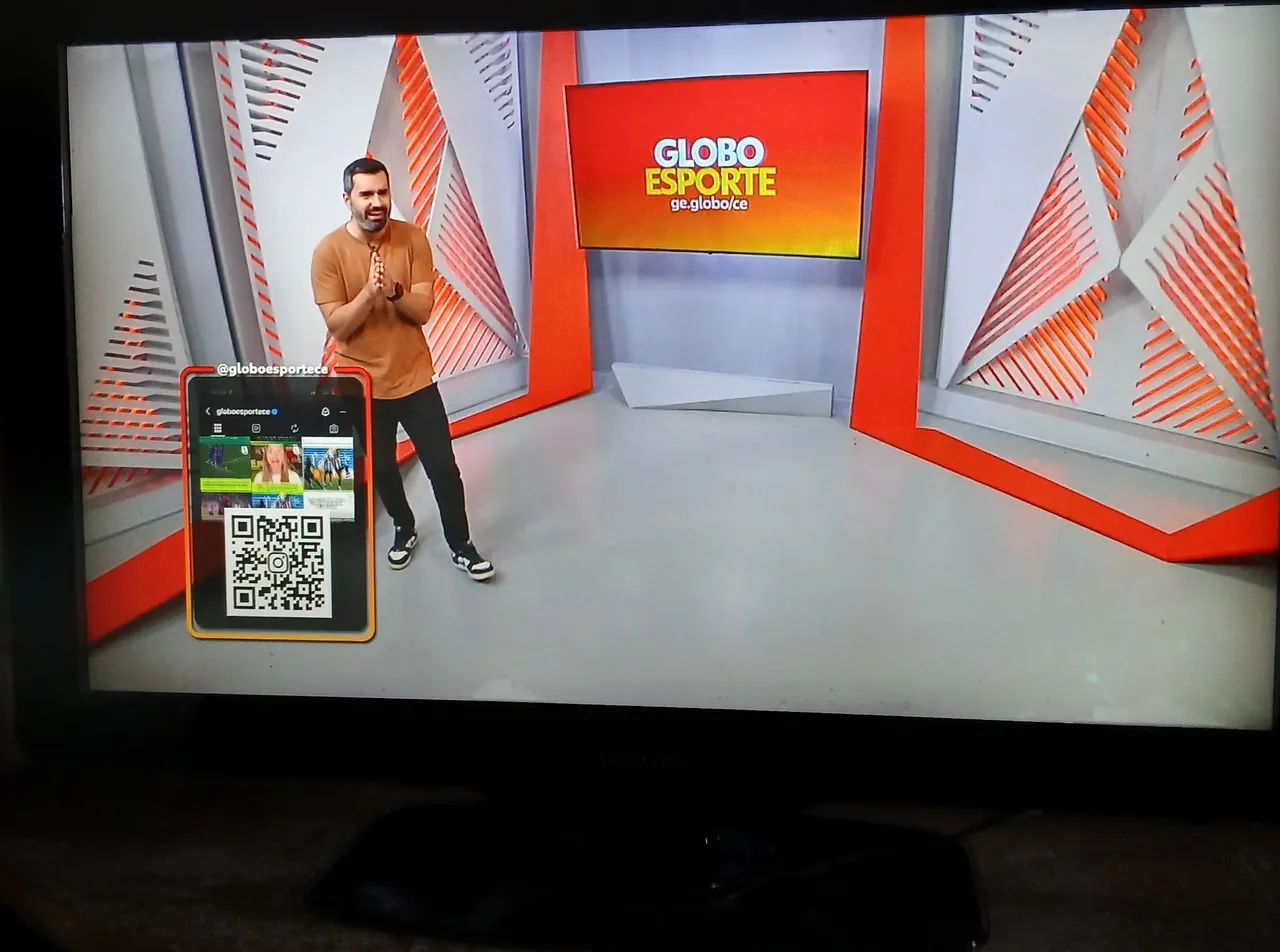 Tv/ Monitor de 32 polegadas 