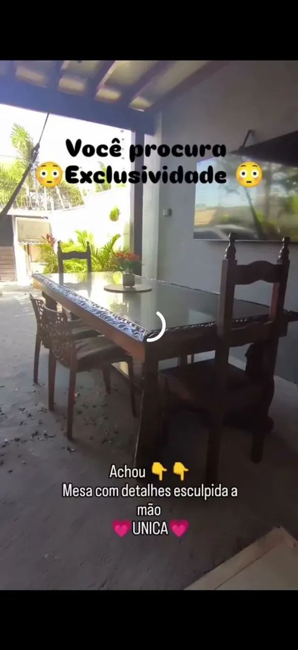 Mesa rústica e exclusiva de mogno
