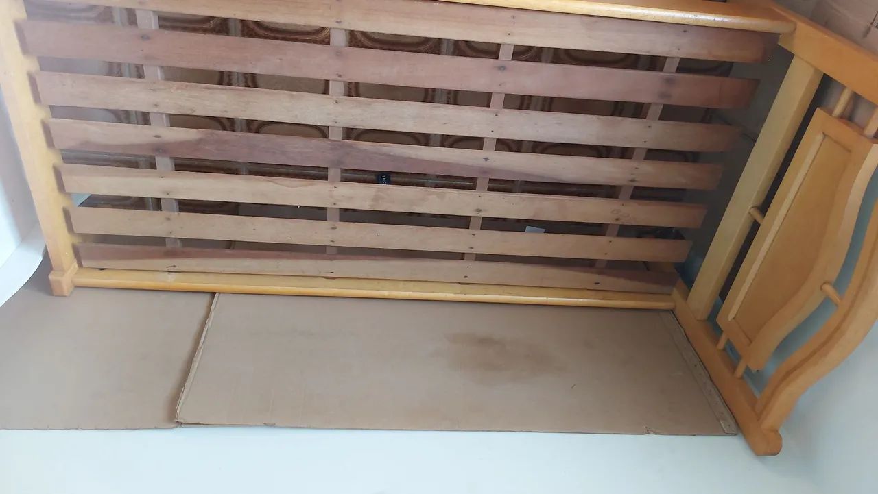 Cama em madeira maciça  - Foto 2