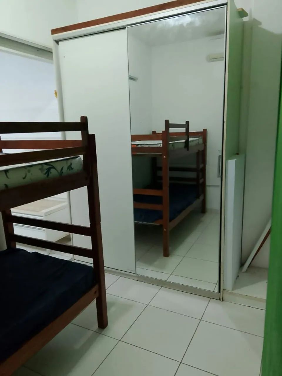 Alugo apartamento no Edificio Paes de Carvalho