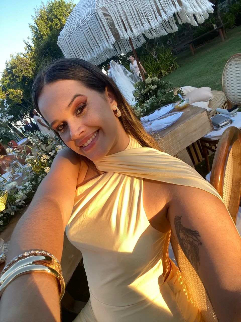 Vendo vestido amarelo manteiga  - Foto 3