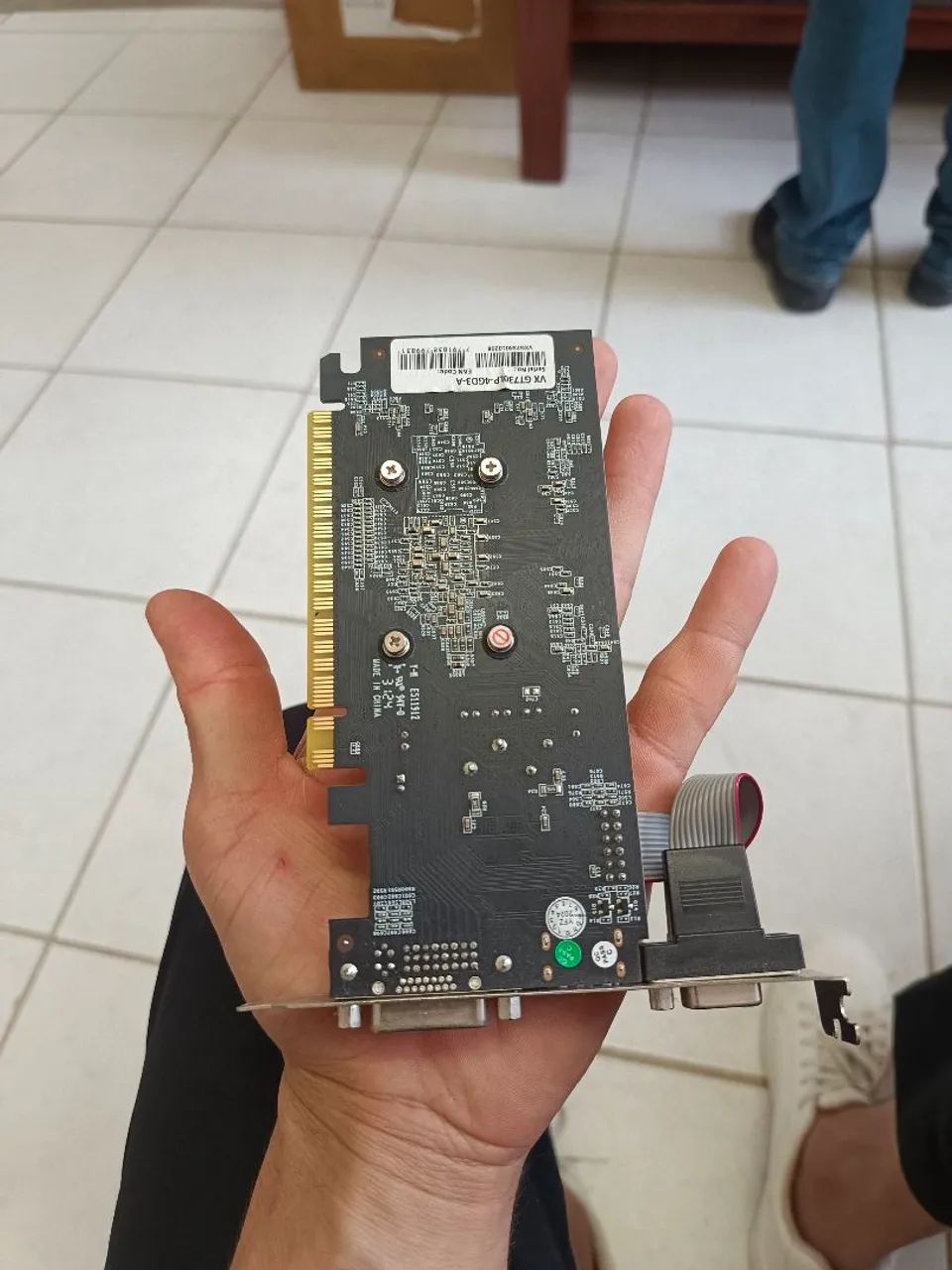 Vendo placa de vídeo GT 730 4gb bem nova 