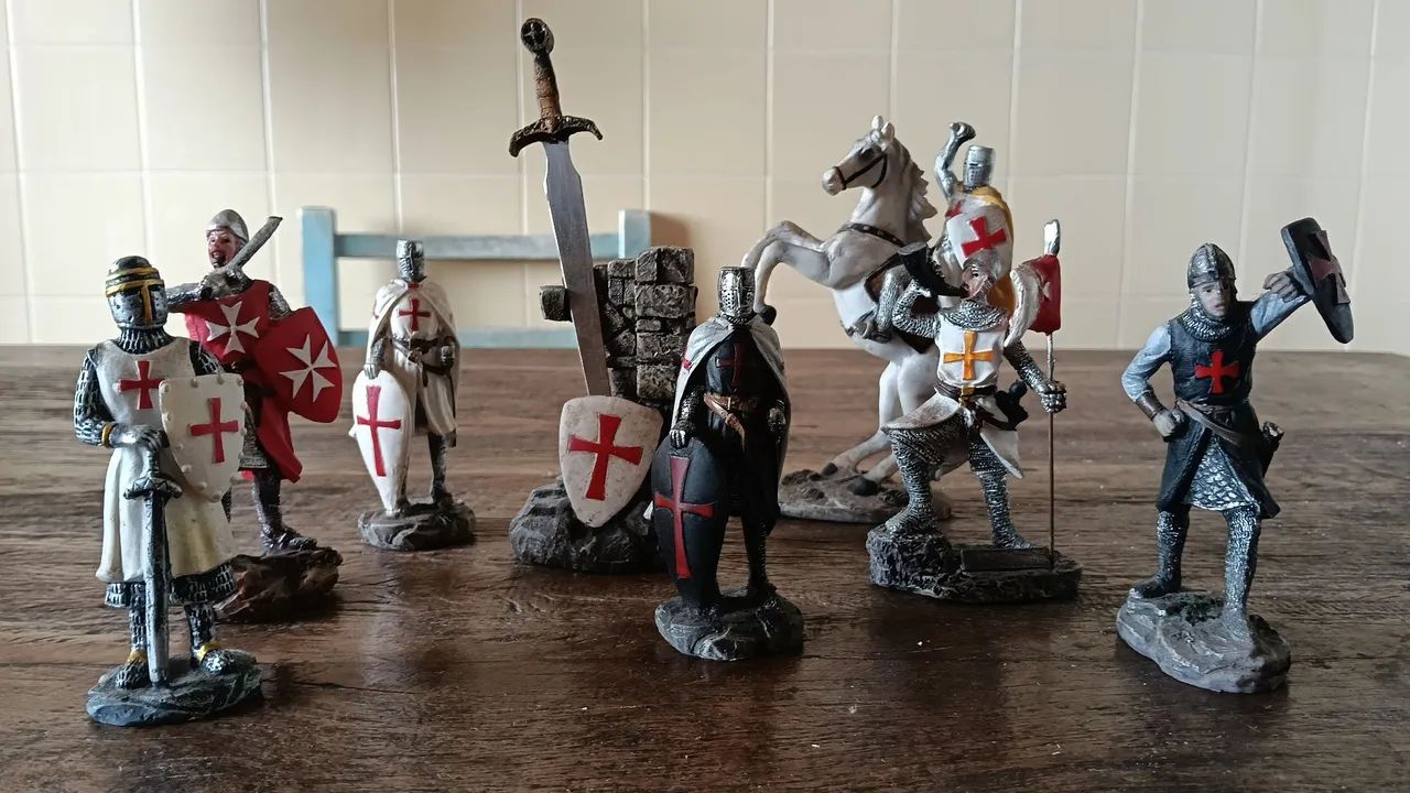 Miniaturas Medievais Portuguesas  - Foto 3
