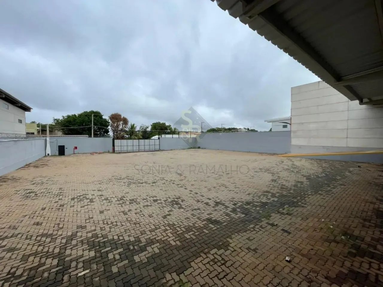 Galpão comercial com mais de 1.800m² de área útil para alugar no bairro Recreio Anhanguera - Foto 2