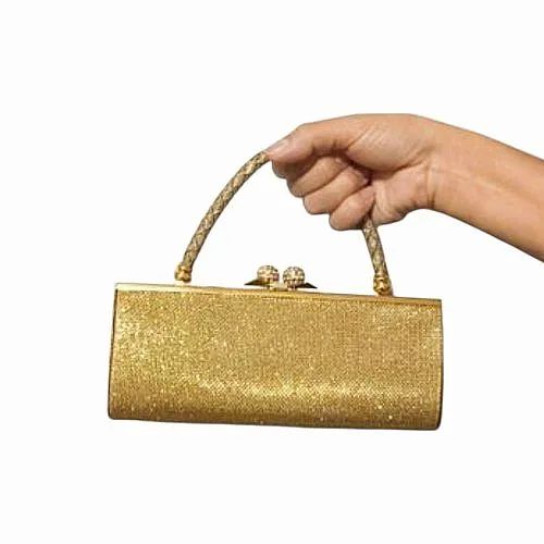 bolsa de festa com brilho dourada com 3 divisórias dentro