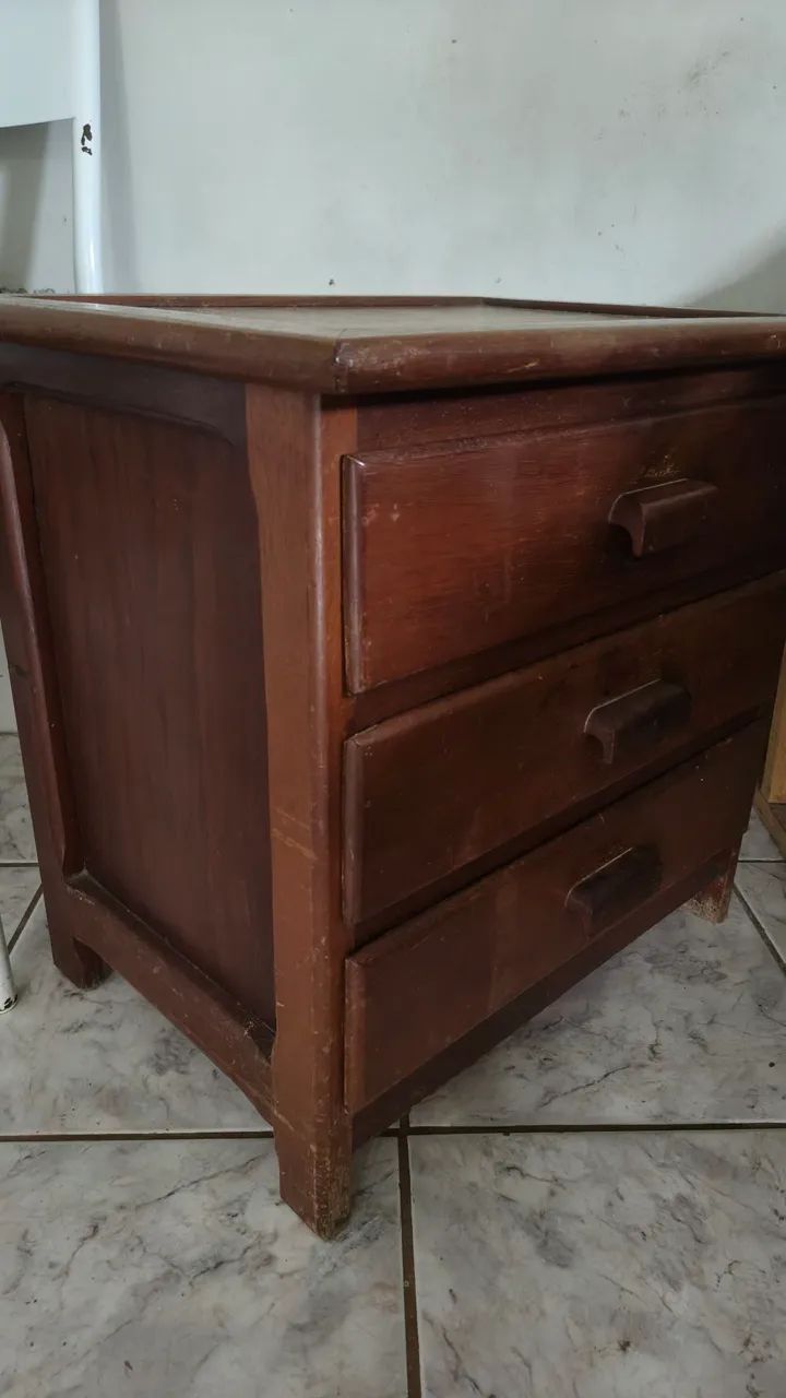 Comoda de madeira com 3 gavetas  - Foto 3