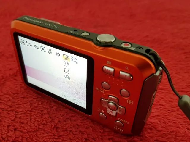 Câmera Panasonic Lumix DMC-TS25 Laranja - Câmeras e Filmadoras