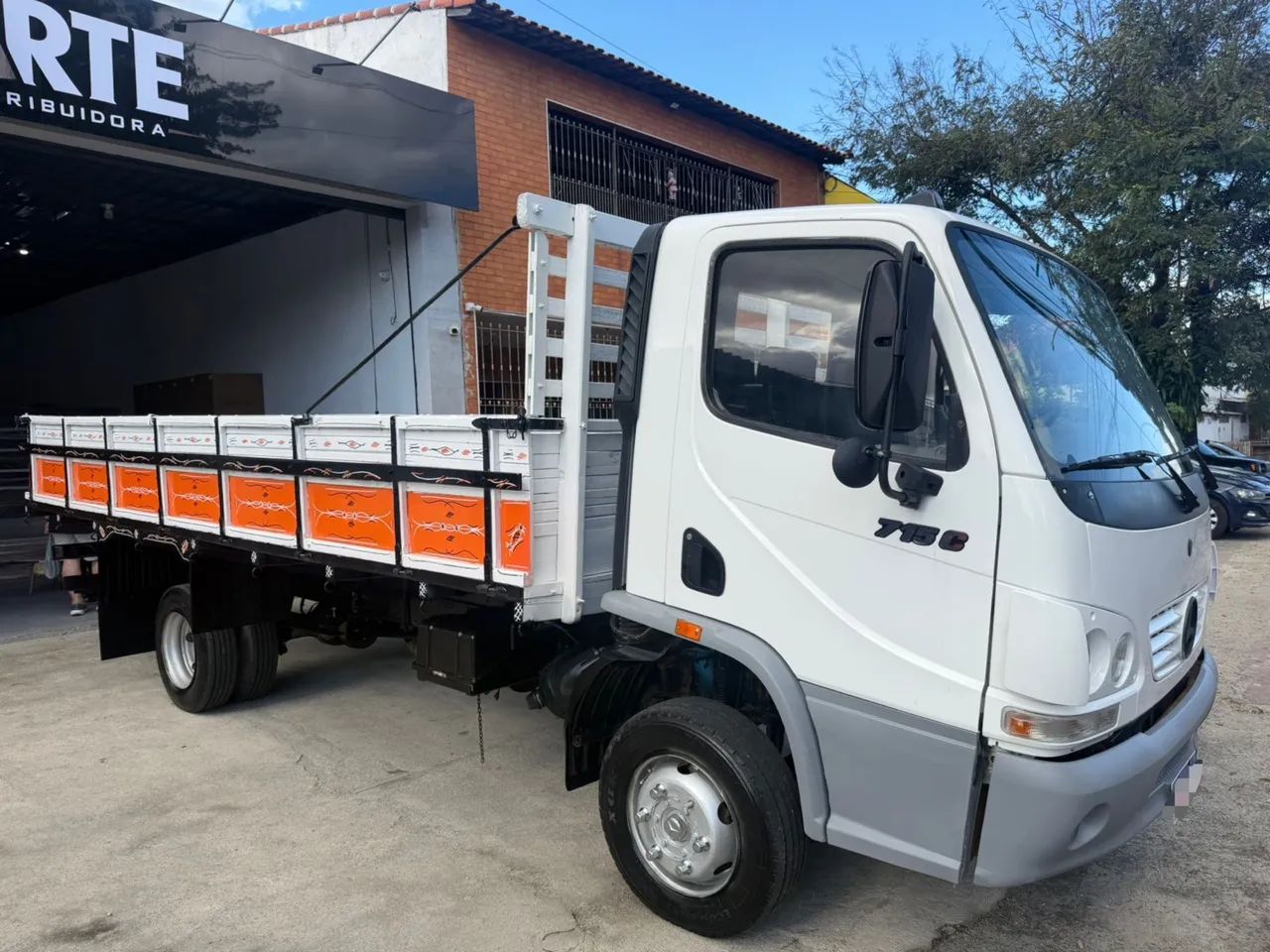 Mercedes accelo 715 - Foto 3