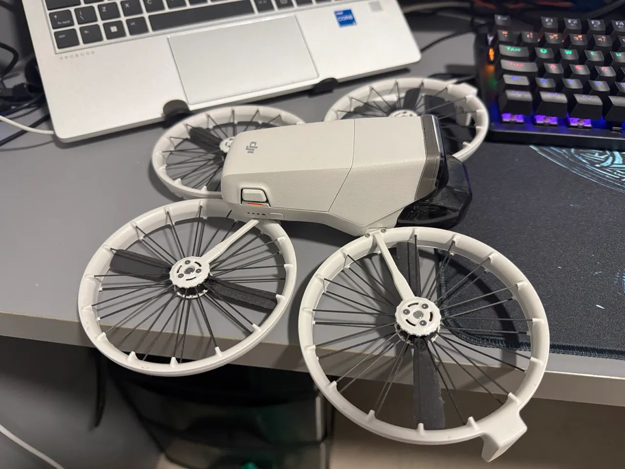 Drone DJI Flip - Poucas horas de voo - Completo - Foto 4