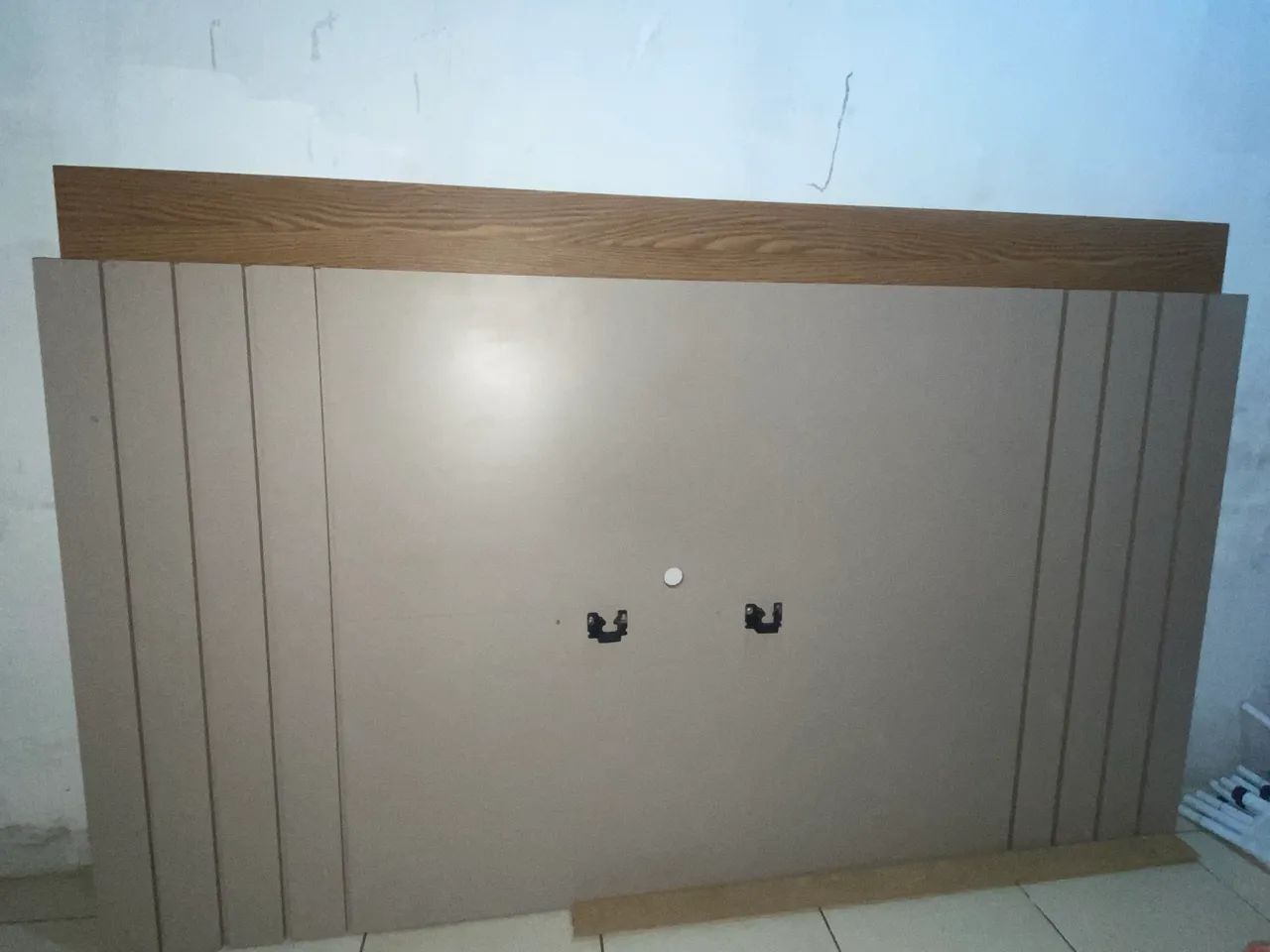 Selling TV console65581373725570122