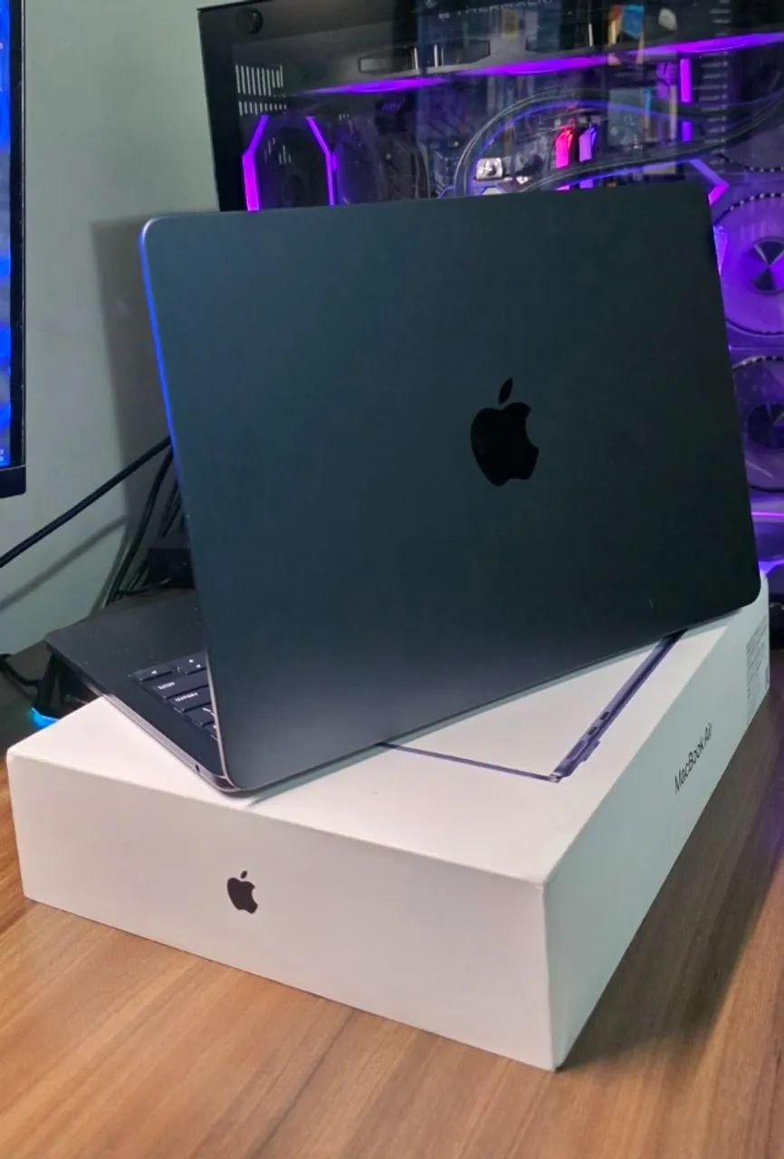 MacBook Air M2 16GB RAM 256GB SSD Midnight Garantia Apple - Novo