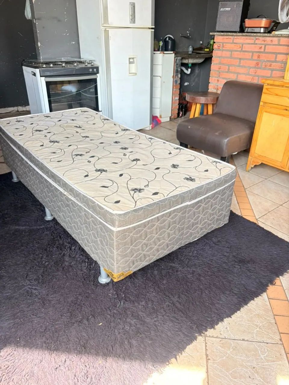 Base de cama box solteiro usado ((ENTREGO GRATIS)) - Foto 3
