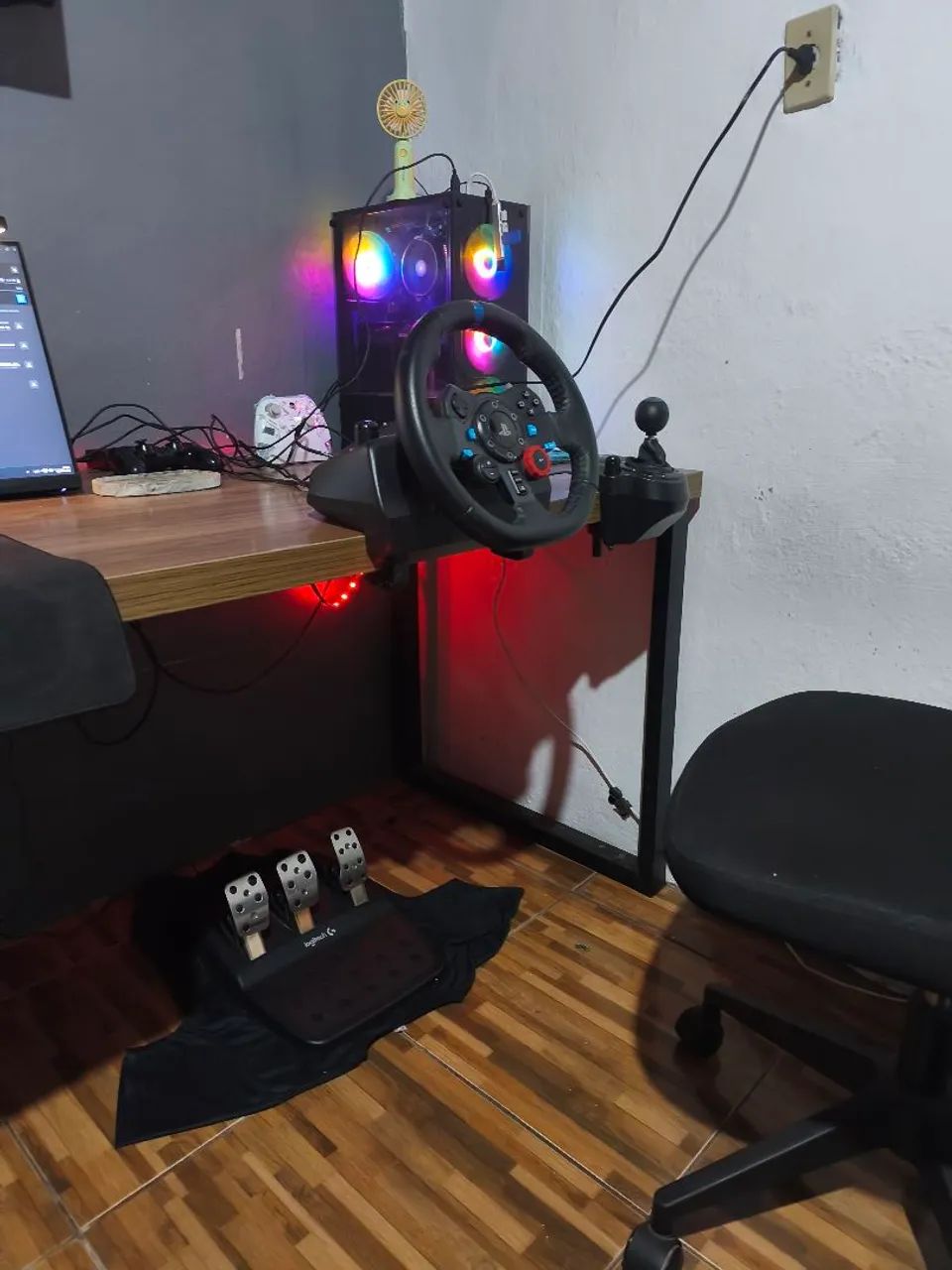 VENDO LOGITECH G29 COM CÂMBIO EM H - Foto 2