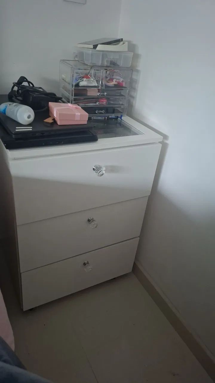 2 mesas de cabeceira  - Foto 5