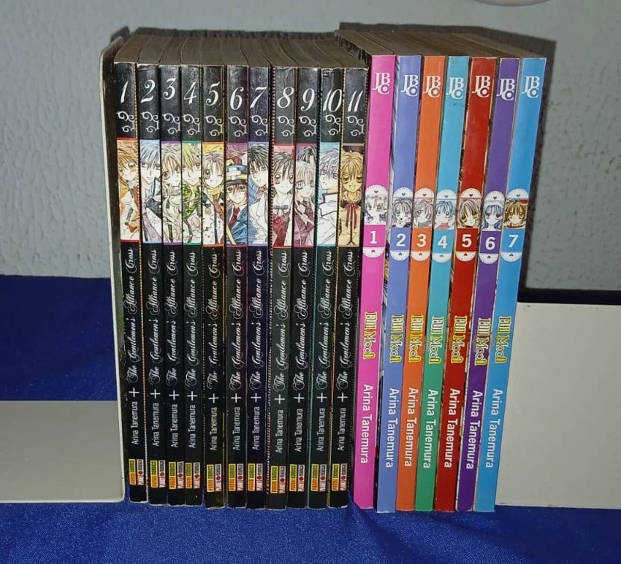 Vendo Volumes Horimiya - Livros e revistas - Parque Residencial