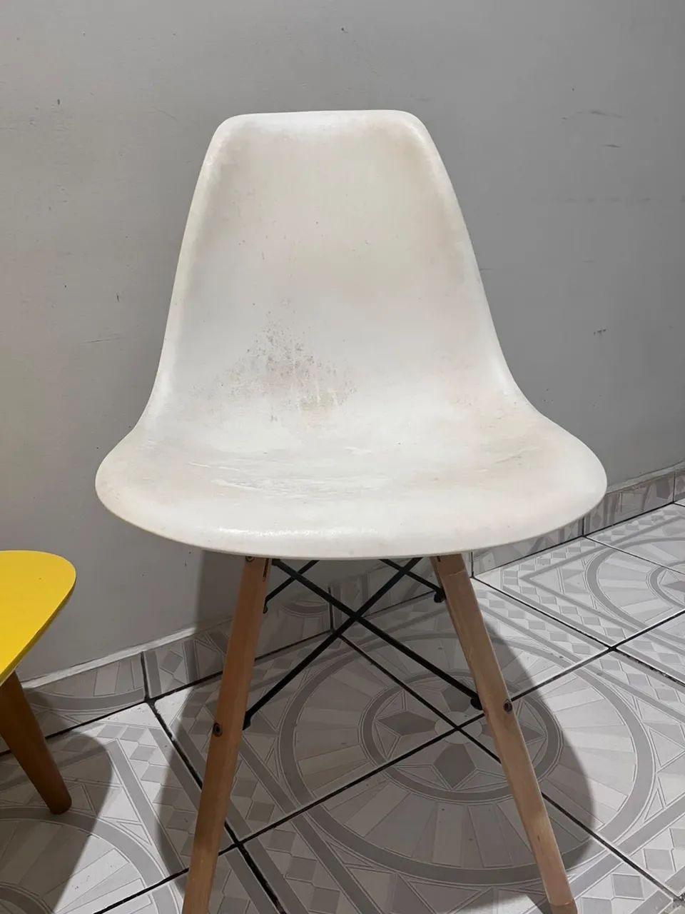 2 Cadeiras Eames Eiffel woo-assento