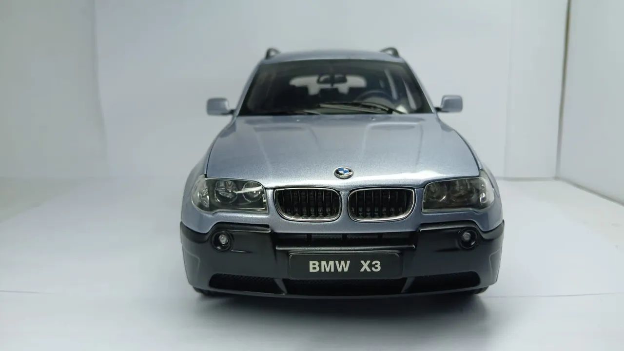 Miniatura BMW X3 Light Blue 1/18 - Foto 3