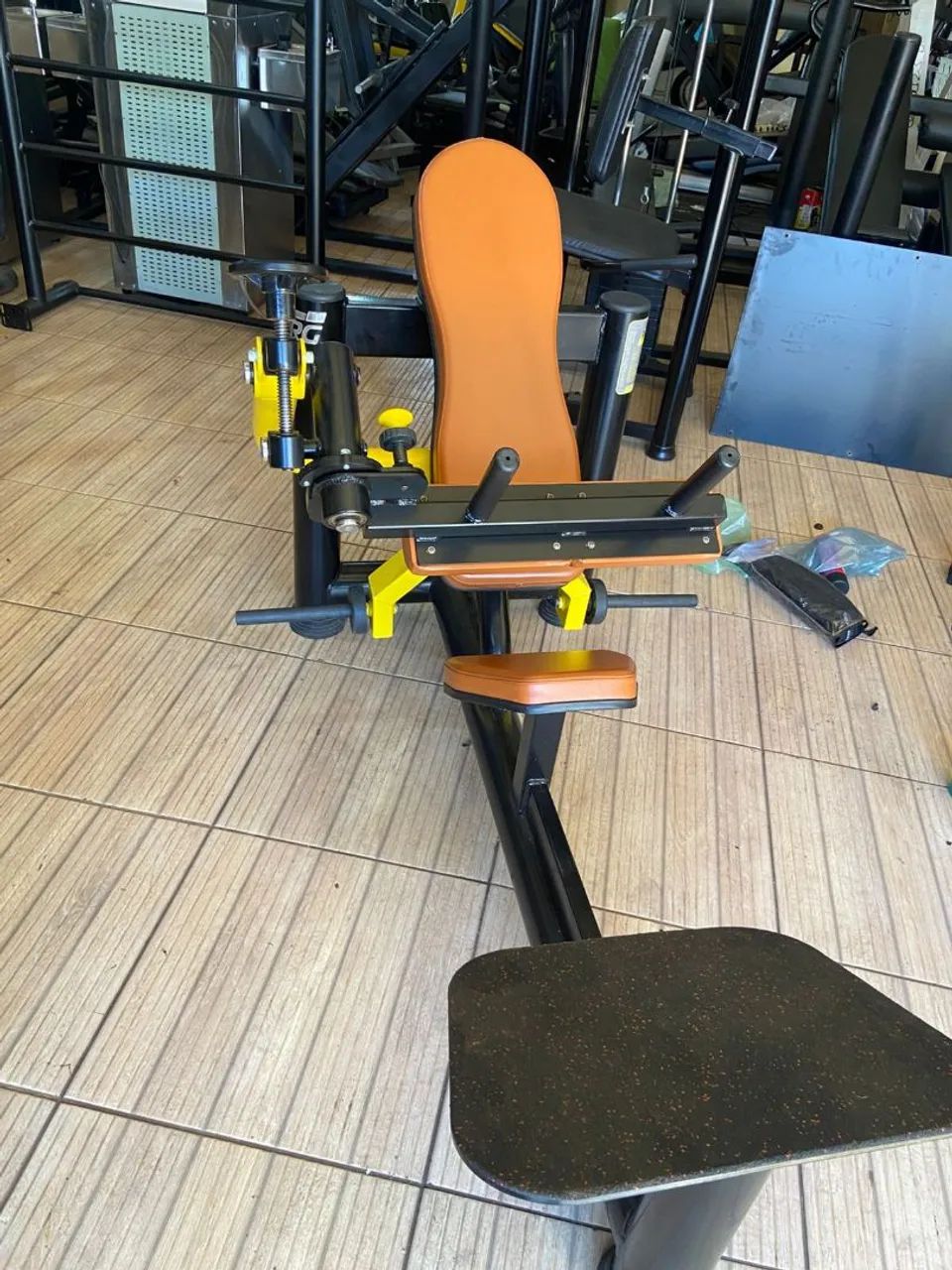 Máquina de Elevação pélvica  - Foto 4