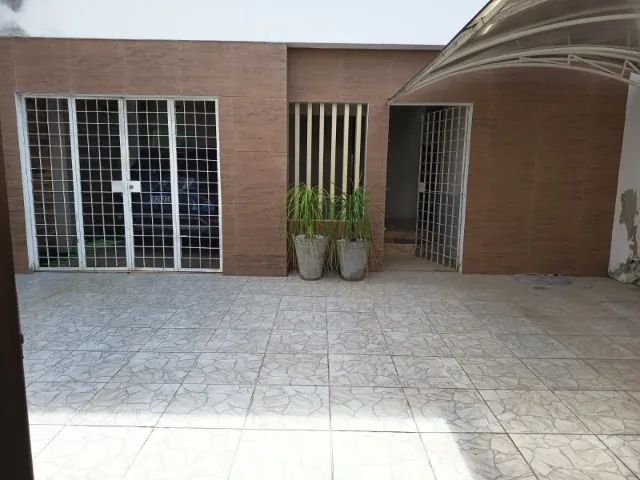 OPORTUNIDADE COMERCIAL NO CORAÇÃO DO ROSARINHO Rua General Abreu e Lima, nº 808, 120m².