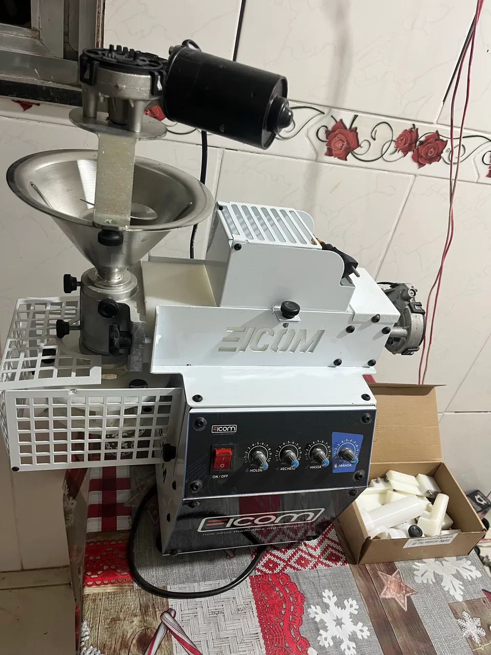 Máquina de Salgados e Panela Mexedora 