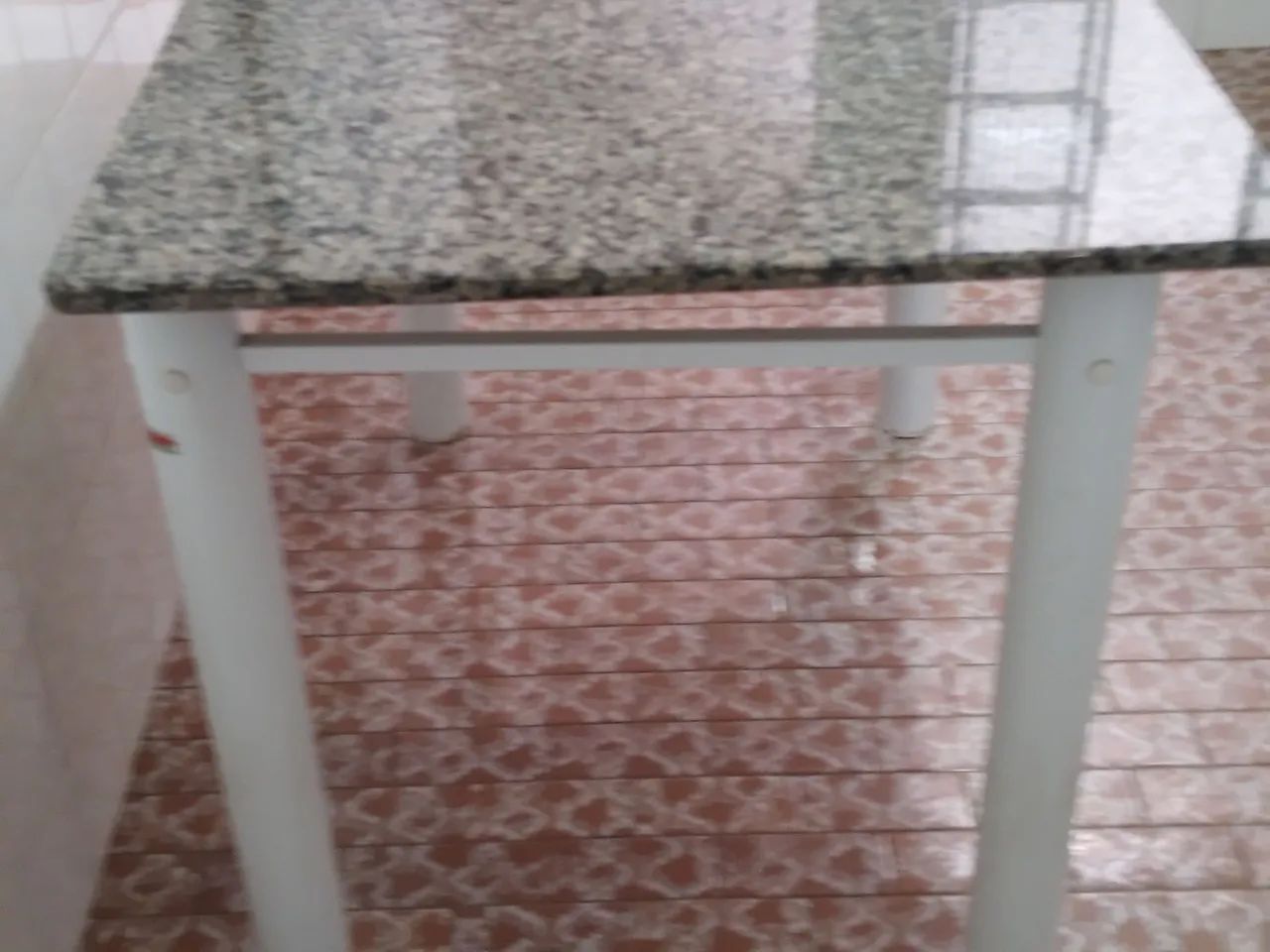 Mesa de granito com 3 cadeiras  - Foto 4
