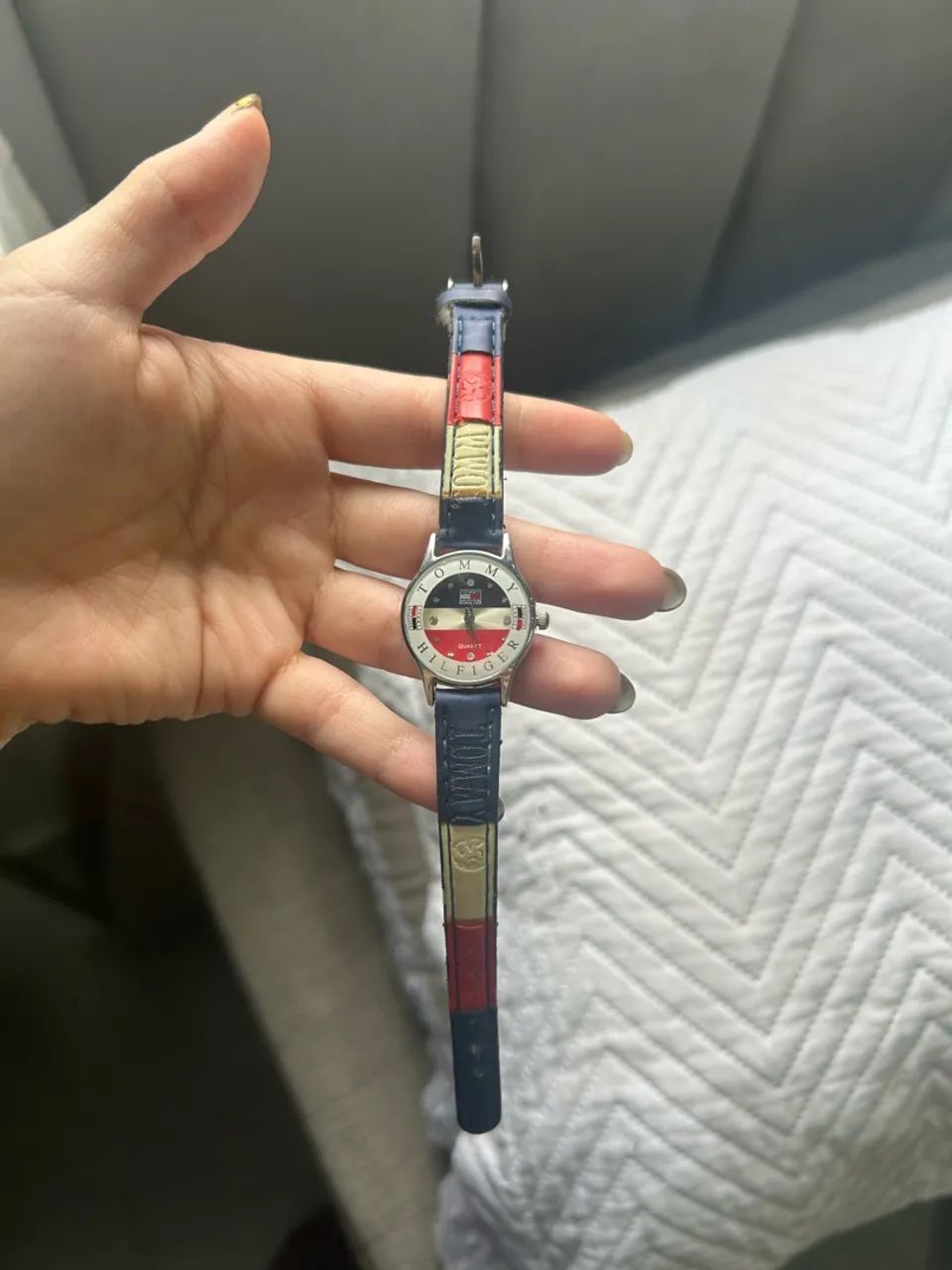 Relogio marca tommy Hilfiger - Foto 2