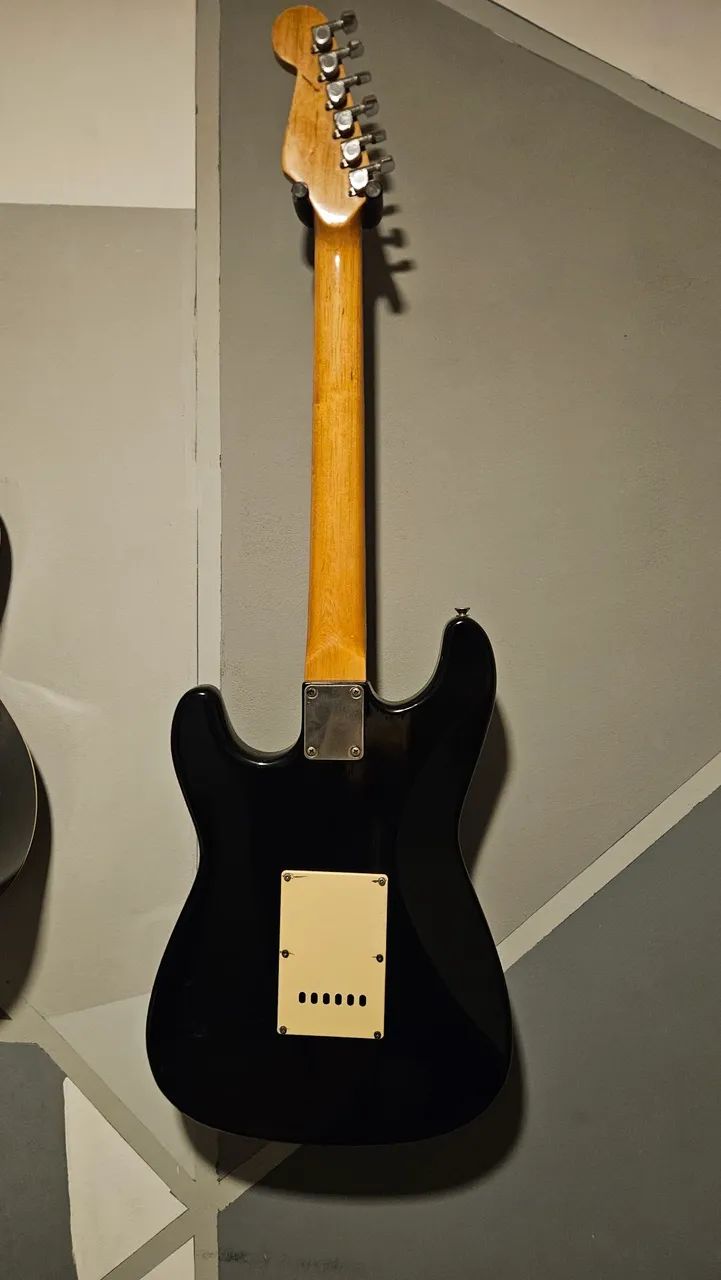 Guitarra stratocaster  - Foto 2