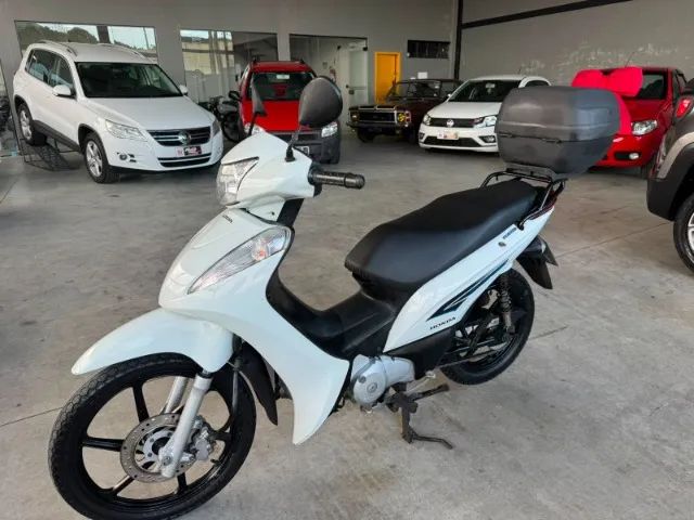 Biz 125 EX flex com baú