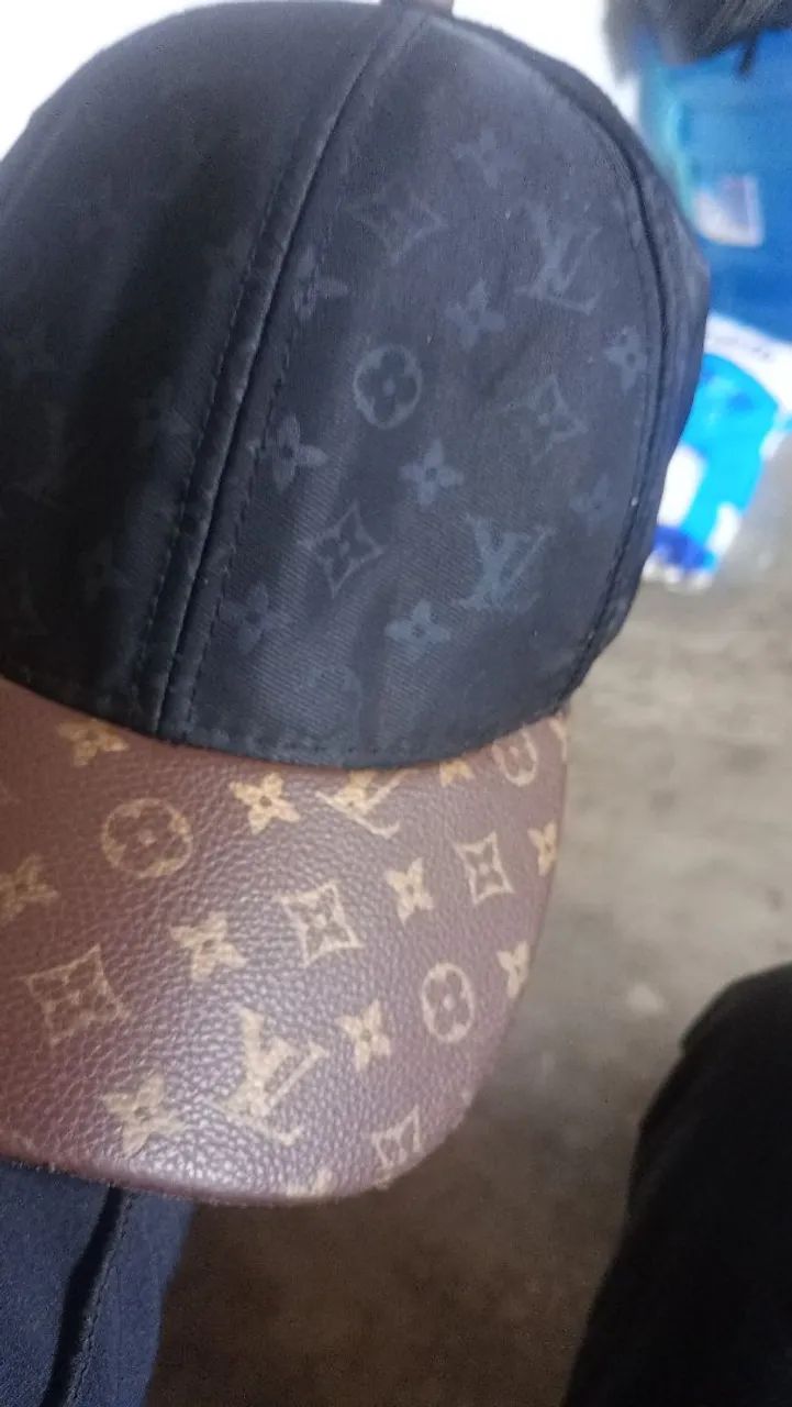 Chapéu em bom estado da marca Louis Vuitton  - Foto 4