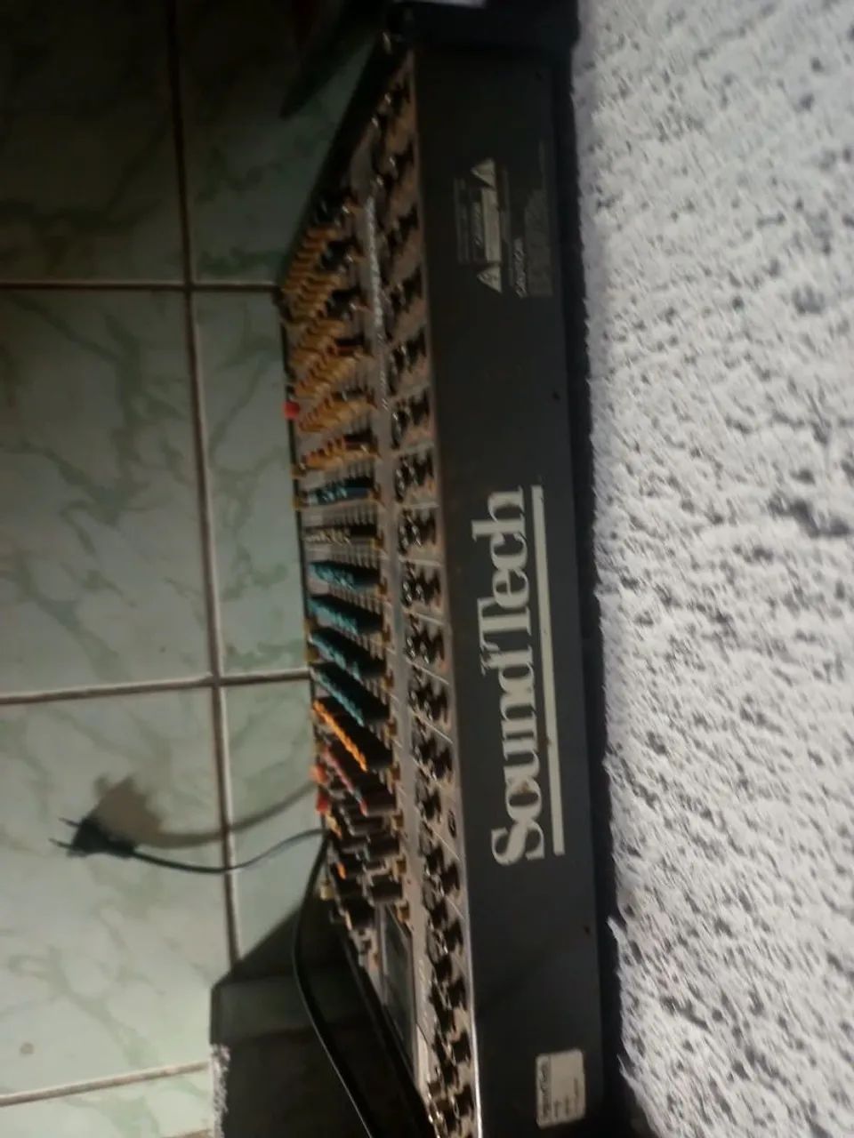 Mesa de som