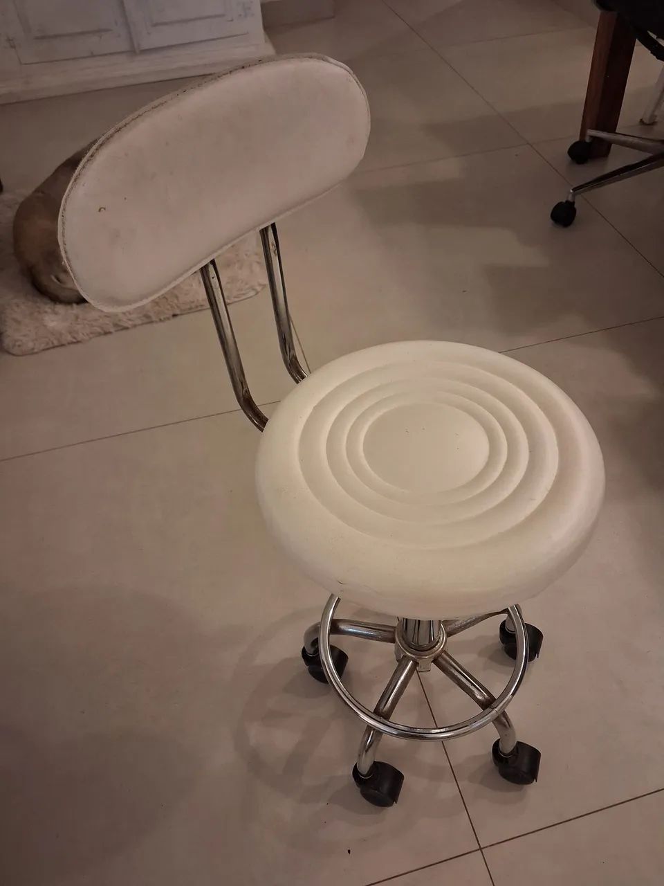 Banqueta com Rodinhas