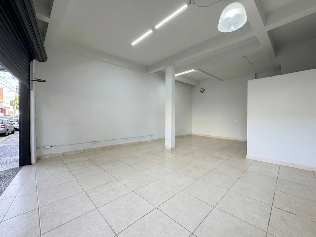 Sala Comercial com 37m² na Avenida Tuiuti  Maringá / Paraná