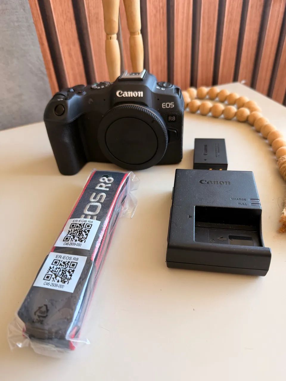 Camera Canon R8 completa 