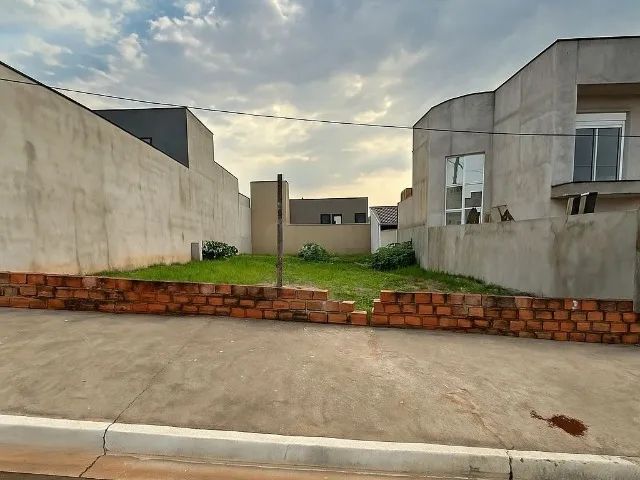Vende-se terreno em Nova Odessa