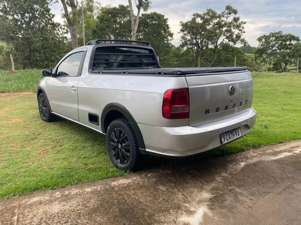 Volkswagen Saveiro Robust 1.6 Total Flex 8V 2017 - Foto 3