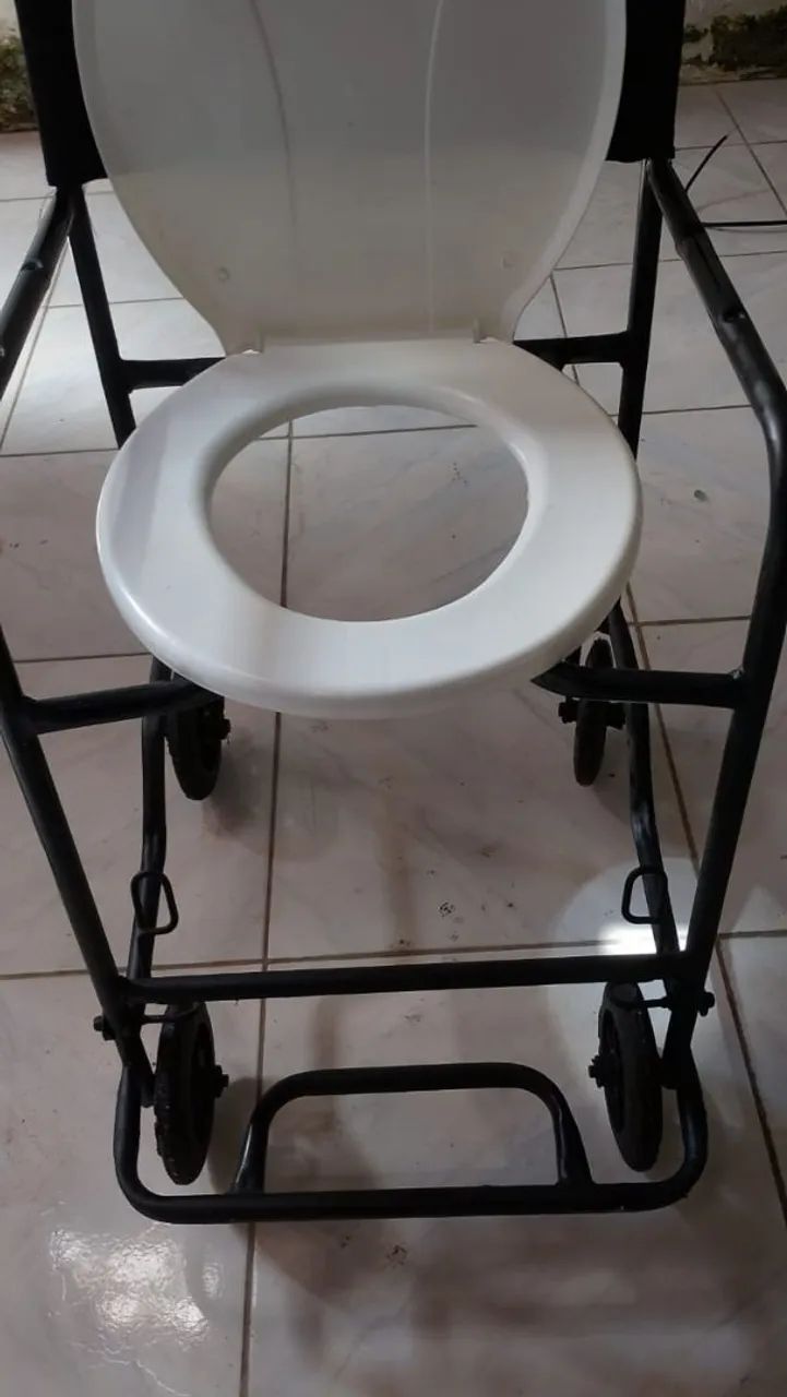 Cadeira de banho  - Foto 2