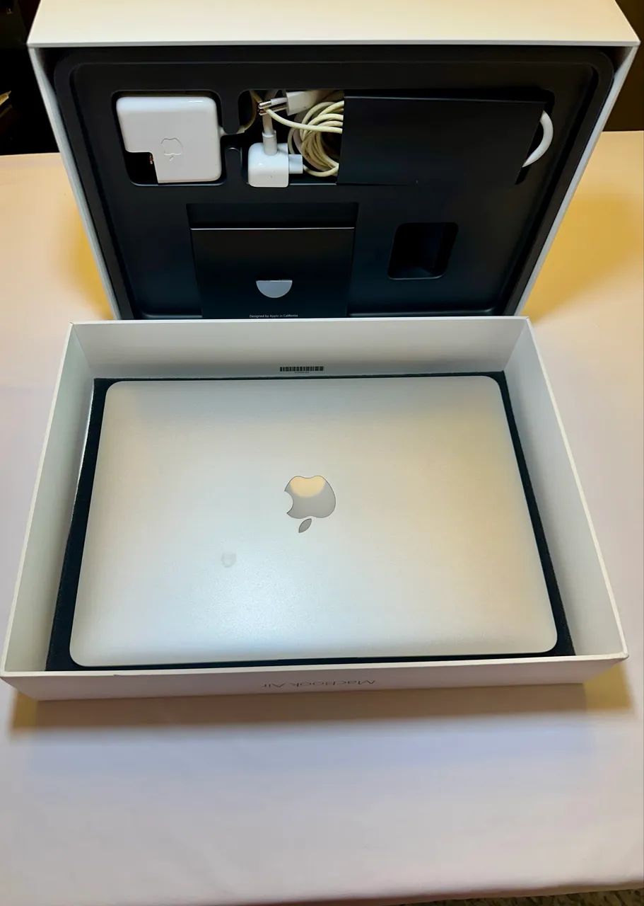 MACBOOK AIR 2017 122GB