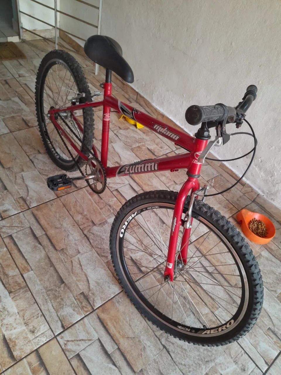 Vendo bicicleta seminova sem marcha. - Foto 2