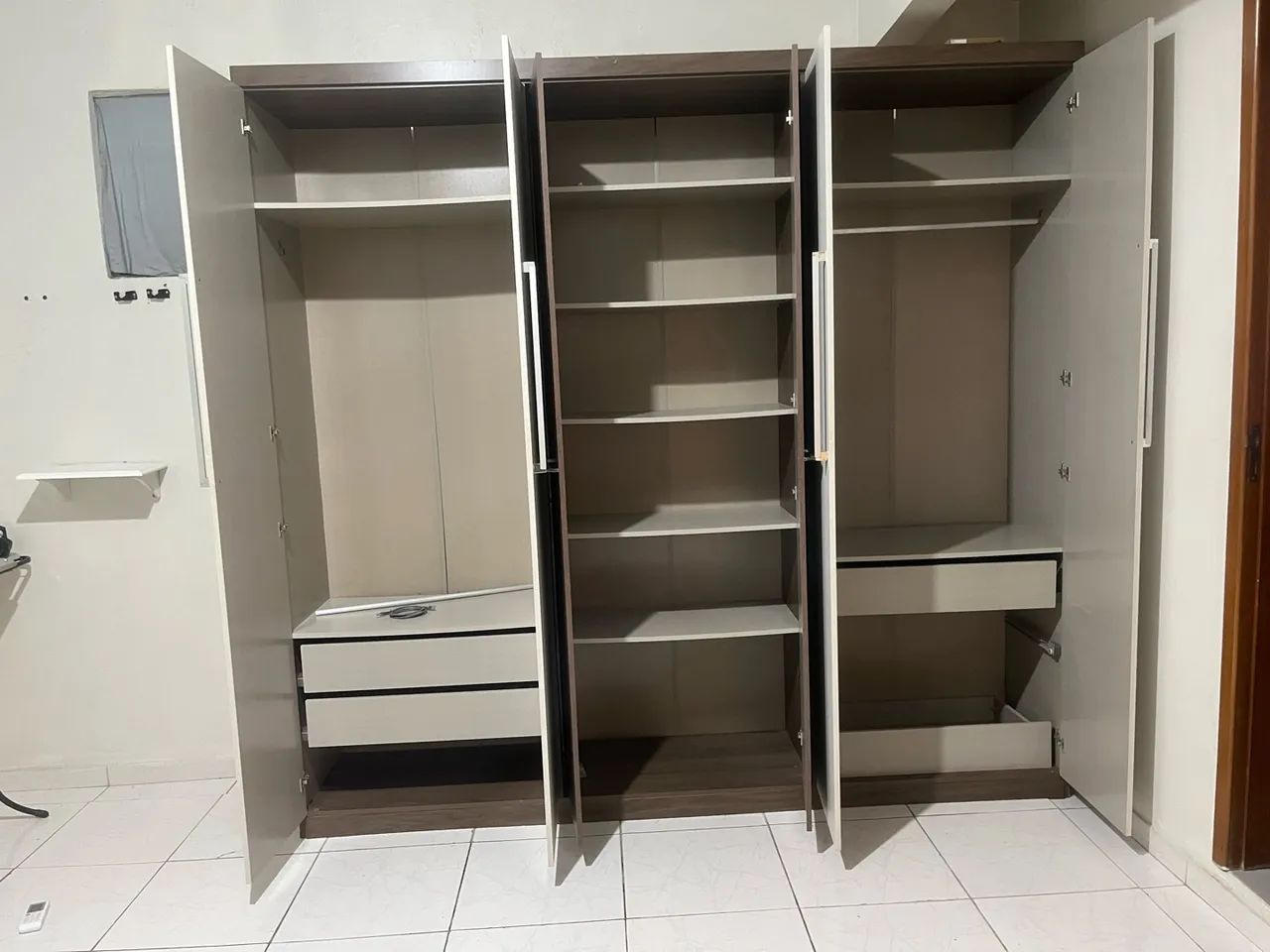 Guarda roupa 06 portas  - Foto 2