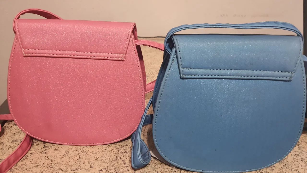 Duas bolsas em  cetim metalizado - Foto 4