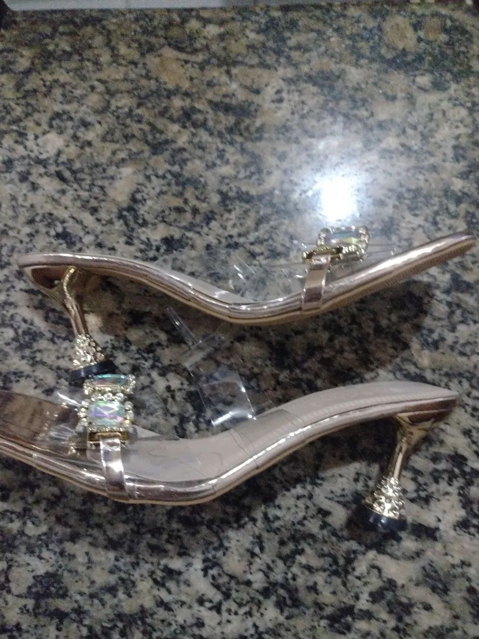 Vendo um par de sandália top - Foto 3