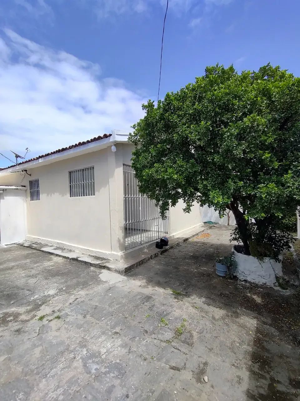 Alugo casa solta em mangabeira