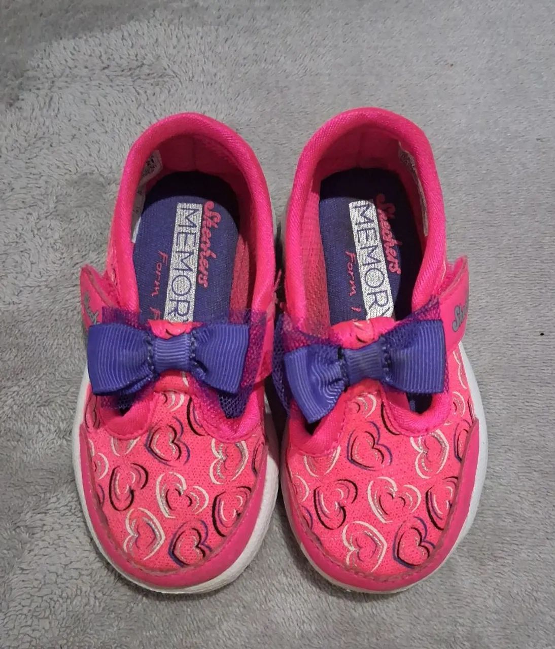 Lindos tênis estilo Mary Jane da Skechers - TAM 21