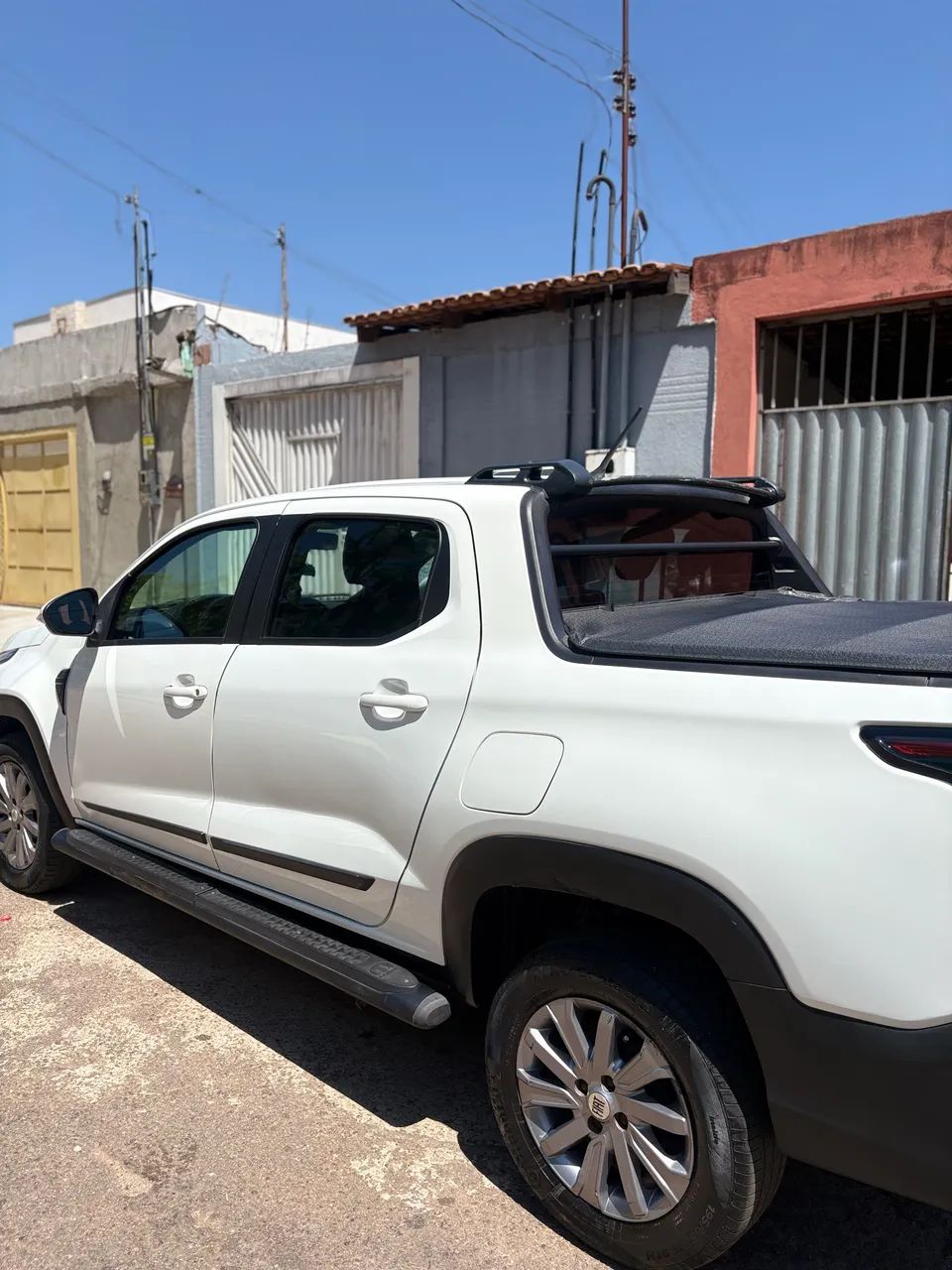 Fiat Strada Freedom 1.3 Flex 8V CD 2023 - Foto 4