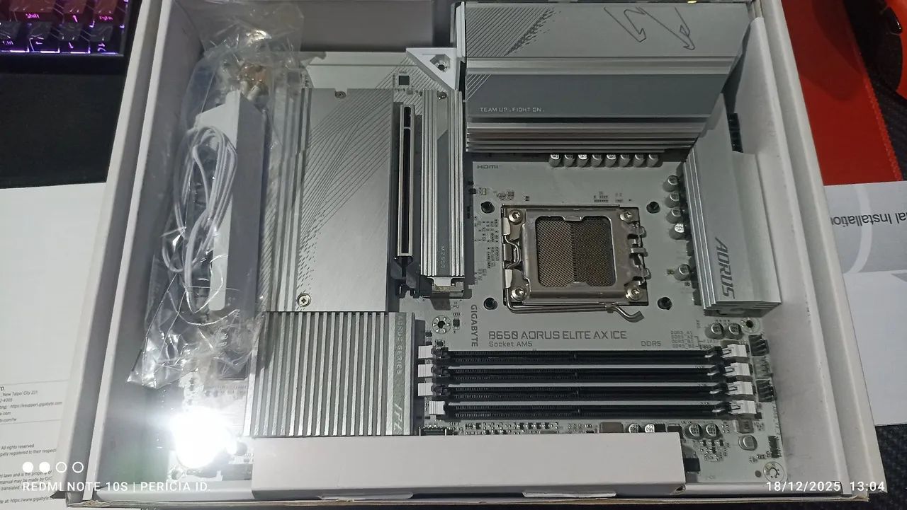 Placa mãe Aorus Elite AX ICE 