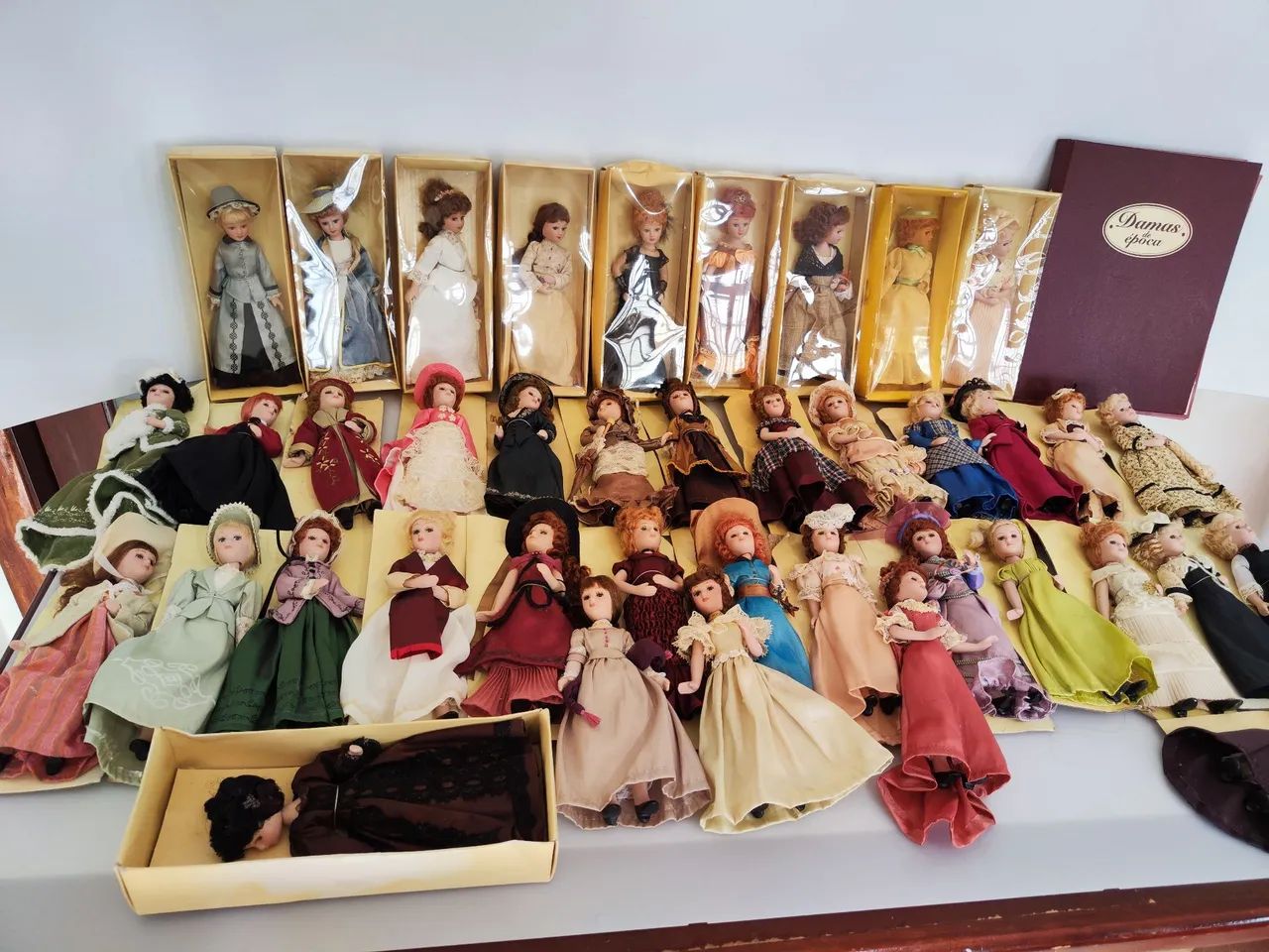 Coleção completa Damas de Época Planeta De Agostini 40 Bonecas - Foto 2